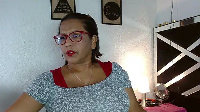 Snapshot of elizabeth_mature23 chatting on 12, 10, 2025 elizabeth mature23 online show from 12, 10, 2025