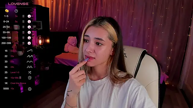 DarlaLike online show from 3, 3, 2025