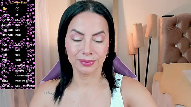 veronika naughty online show from 9, 10, 2025