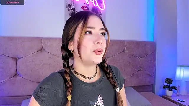 lunar leen online show from 1, 2, 2025