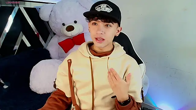 Niico Cruz online show from 14, 2, 2025