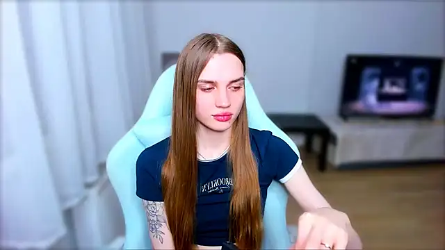 StellaLawless online show from 2, 2, 2025