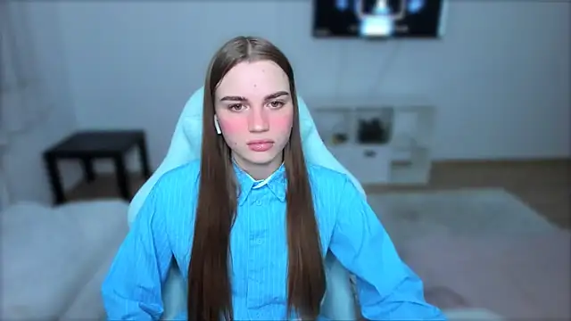 StellaLawless online show from 22, 3, 2025