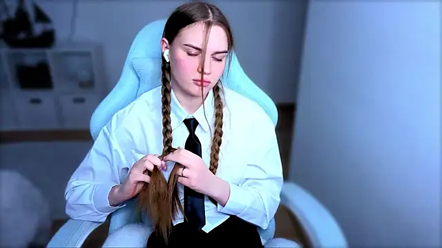 StellaLawless online show from 12, 1, 2026