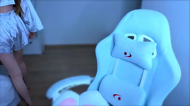 StellaLawless online show from 3, 4, 2026