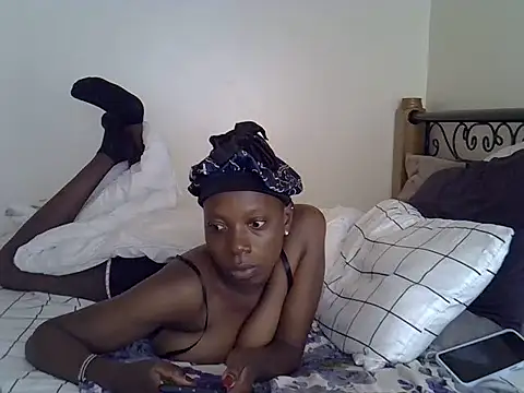 Sweet Bear online show from 10, 3, 2025