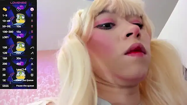 NEZUKO MITSURI online show from 27, 9, 2025