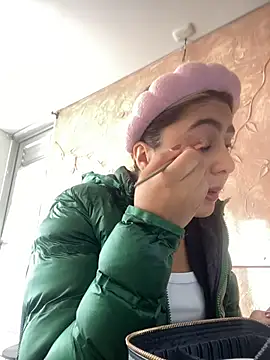 Miabonnett  online show from 27, 11, 2025