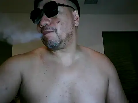 Snapshot of pimpdaddy4ever chatting on 1, 2, 2025 pimpdaddy4ever online show from 1, 2, 2025