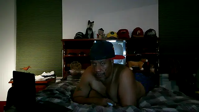 Snapshot of pimpdaddy4ever chatting on 18, 10, 2025 pimpdaddy4ever online show from 18, 10, 2025