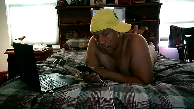 Snapshot of pimpdaddy4ever chatting on 19, 10, 2025 pimpdaddy4ever online show from 19, 10, 2025