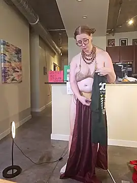 littlelustlamb online show from 18, 9, 2025