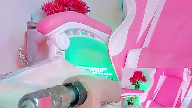 little-Emma online show from 25, 1, 2025