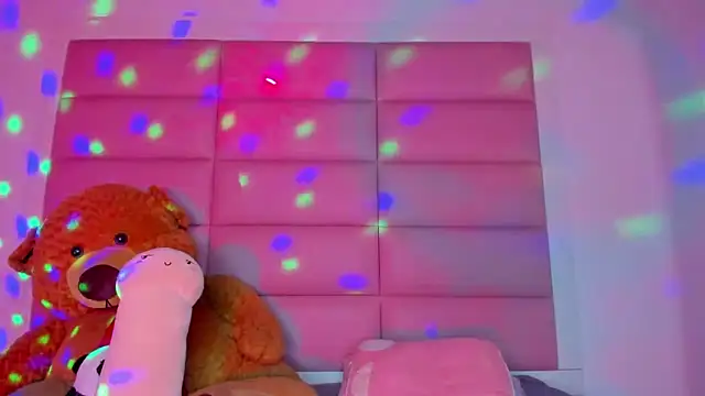 little-Emma online show from 22, 3, 2025