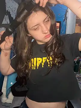 Snapshot of emilysue1 chatting on 20, 2, 2025 emilysue1 online show from 20, 2, 2025