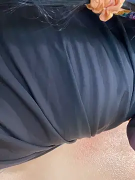 Snapshot of Evelyn_Moon chatting on 19, 11, 2025 Evelyn Moon online show from 19, 11, 2025