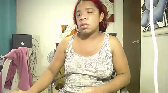 Snapshot of tsbigcock10incock chatting on 1, 2, 2025 tsbigcock10incock online show from 1, 2, 2025