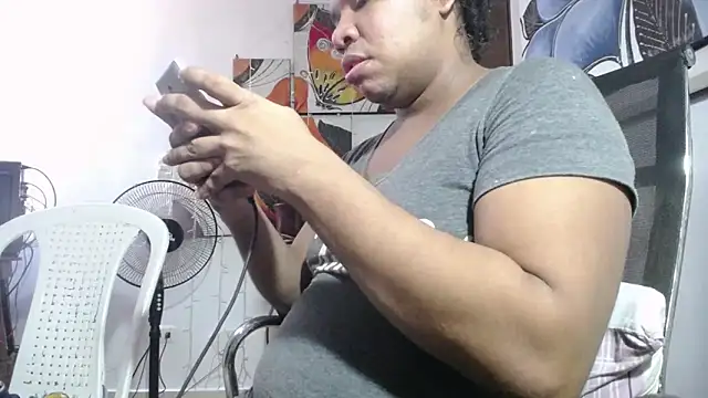 Snapshot of tsbigcock10incock chatting on 1, 11, 2025 tsbigcock10incock online show from 1, 11, 2025