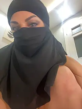 Amberonee31 online show from 10, 2, 2025