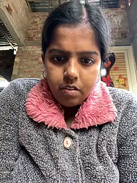 Snapshot of Beauty-queen chatting on 17, 1, 2025 Beauty-queen online show from 17, 1, 2025