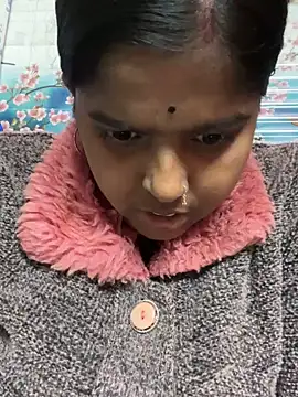 Snapshot of Beauty-queen chatting on 18, 1, 2025 Beauty-queen online show from 18, 1, 2025