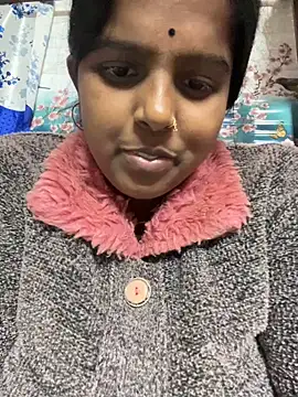 Snapshot of Beauty-queen chatting on 20, 1, 2025 Beauty-queen online show from 20, 1, 2025