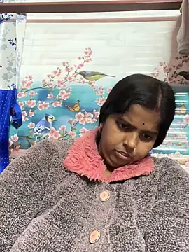 Snapshot of Beauty-queen chatting on 23, 1, 2025 Beauty-queen online show from 23, 1, 2025