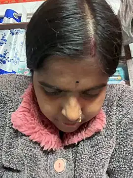 Snapshot of Beauty-queen chatting on 24, 1, 2025 Beauty-queen online show from 24, 1, 2025