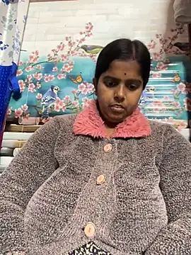 Snapshot of Beauty-queen chatting on 24, 1, 2025 Beauty-queen online show from 24, 1, 2025