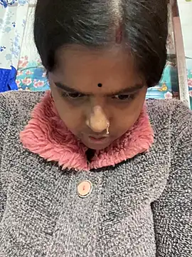 Snapshot of Beauty-queen chatting on 8, 2, 2025 Beauty-queen online show from 8, 2, 2025