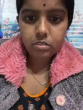 Snapshot of Beauty-queen chatting on 10, 2, 2025 Beauty-queen online show from 10, 2, 2025