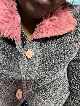 Snapshot of Beauty-queen chatting on 11, 2, 2025 Beauty-queen online show from 11, 2, 2025