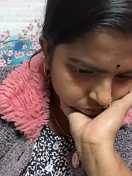 Snapshot of Beauty-queen chatting on 14, 2, 2025 Beauty-queen online show from 14, 2, 2025