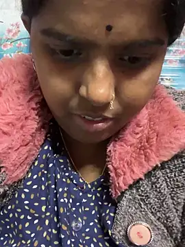 Snapshot of Beauty-queen chatting on 18, 2, 2025 Beauty-queen online show from 18, 2, 2025