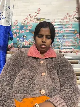 Snapshot of Beauty-queen chatting on 19, 2, 2025 Beauty-queen online show from 19, 2, 2025