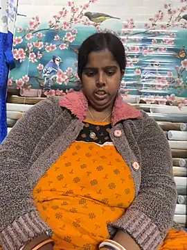 Snapshot of Beauty-queen chatting on 19, 2, 2025 Beauty-queen online show from 19, 2, 2025