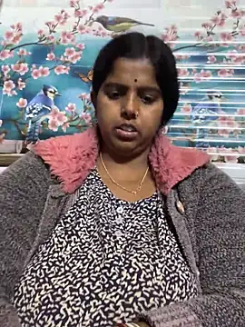 Snapshot of Beauty-queen chatting on 21, 2, 2025 Beauty-queen online show from 21, 2, 2025