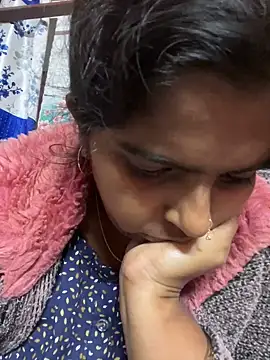 Snapshot of Beauty-queen chatting on 22, 2, 2025 Beauty-queen online show from 22, 2, 2025