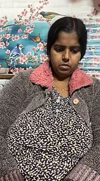 Snapshot of Beauty-queen chatting on 24, 2, 2025 Beauty-queen online show from 24, 2, 2025