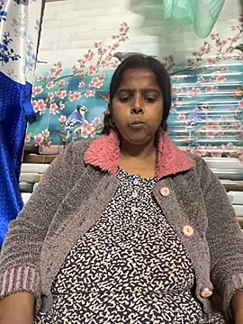 Snapshot of Beauty-queen chatting on 27, 2, 2025 Beauty-queen online show from 27, 2, 2025