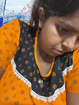 Snapshot of Beauty-queen chatting on 1, 3, 2025 Beauty-queen online show from 1, 3, 2025