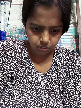 Snapshot of Beauty-queen chatting on 5, 3, 2025 Beauty-queen online show from 5, 3, 2025