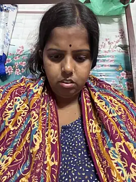 Snapshot of Beauty-queen chatting on 6, 3, 2025 Beauty-queen online show from 6, 3, 2025