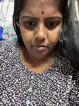 Snapshot of Beauty-queen chatting on 9, 3, 2025 Beauty-queen online show from 9, 3, 2025