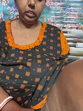 Snapshot of Beauty-queen chatting on 12, 3, 2025 Beauty-queen online show from 12, 3, 2025