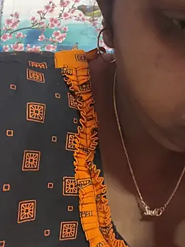 Snapshot of Beauty-queen chatting on 15, 3, 2025 Beauty-queen online show from 15, 3, 2025