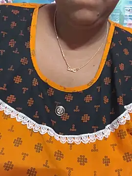 Snapshot of Beauty-queen chatting on 20, 3, 2025 Beauty-queen online show from 20, 3, 2025