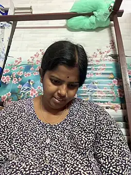 Snapshot of Beauty-queen chatting on 21, 3, 2025 Beauty-queen online show from 21, 3, 2025