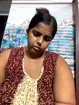 Snapshot of Beauty-queen chatting on 10, 9, 2025 Beauty-queen online show from 10, 9, 2025