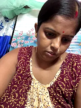 Snapshot of Beauty-queen chatting on 28, 9, 2025 Beauty-queen online show from 28, 9, 2025